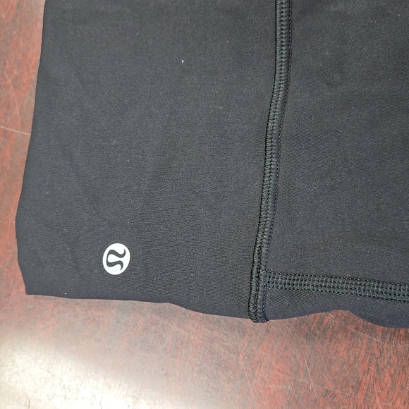 NWOT Lululemon Crop Capri Black Pants Black Size 20 - Picture 2 of 5